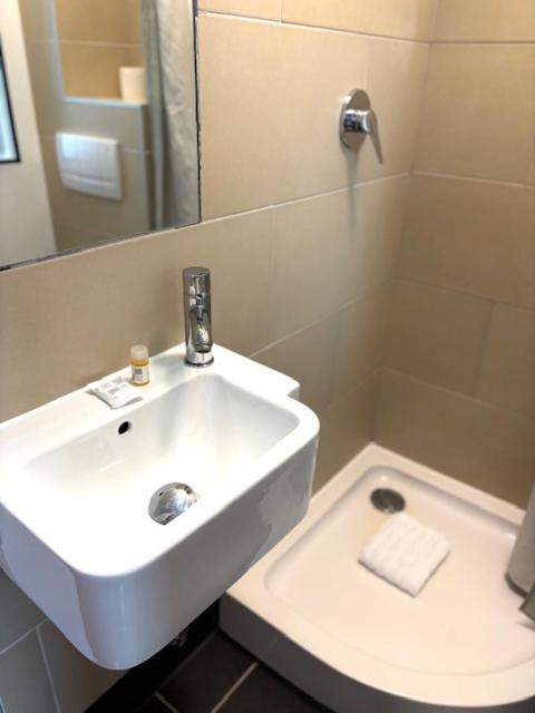 Hotel City Inn Magdeburgo Esterno foto